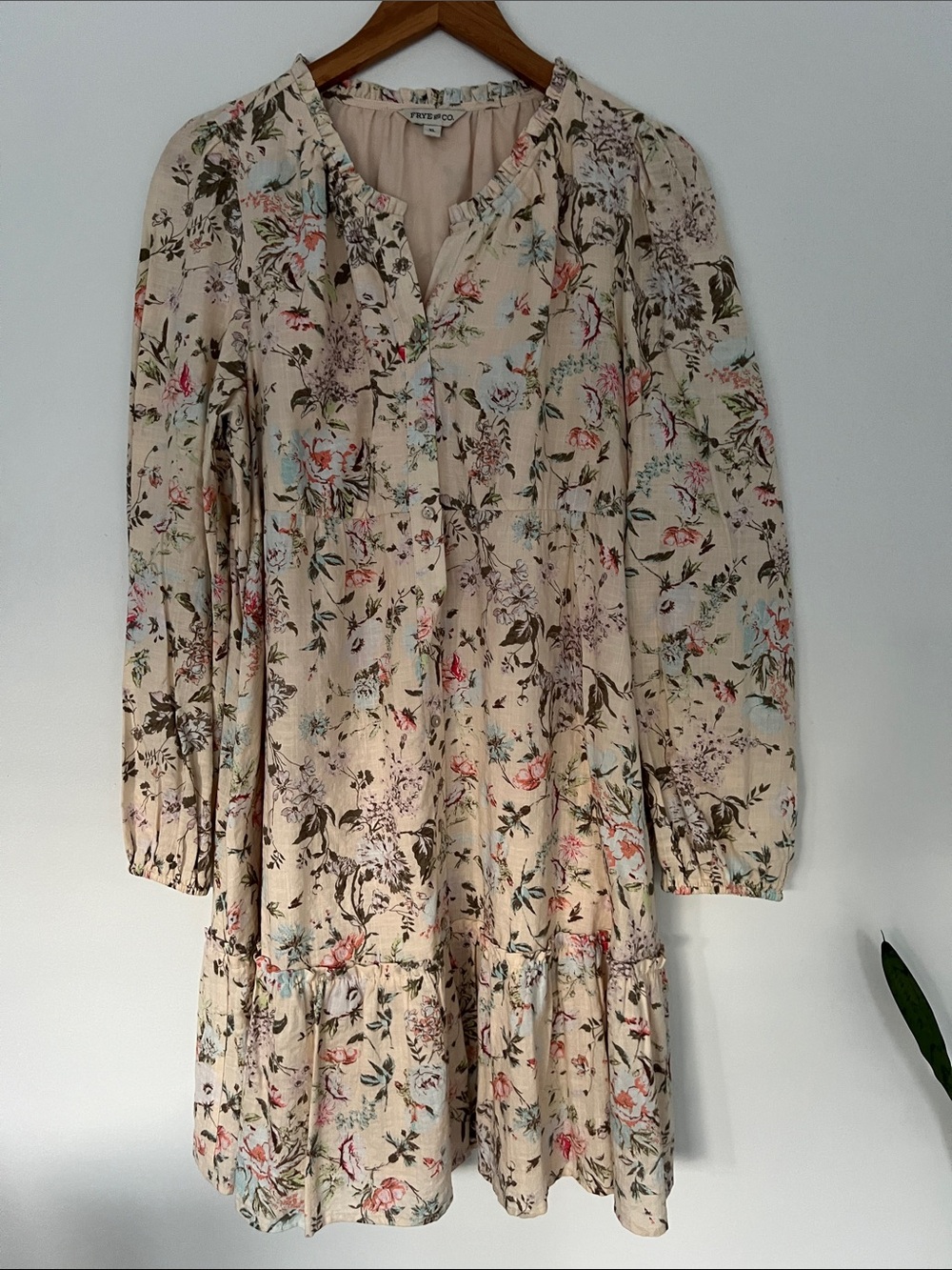 FRYE AND CO. Cream Floral Long-Sleeve Tiered Dress
